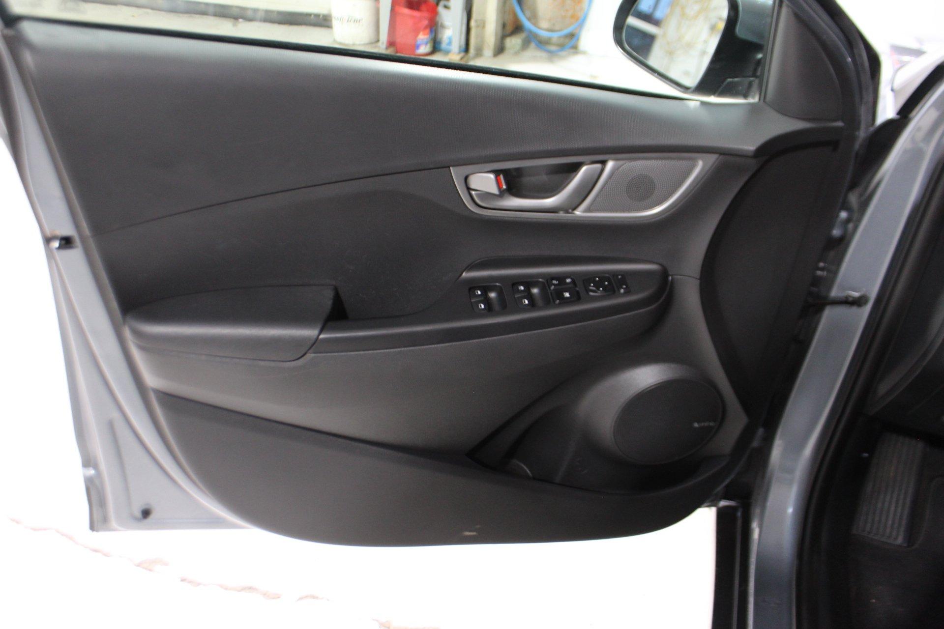 Hyundai Kona EV 2021 - Image 9