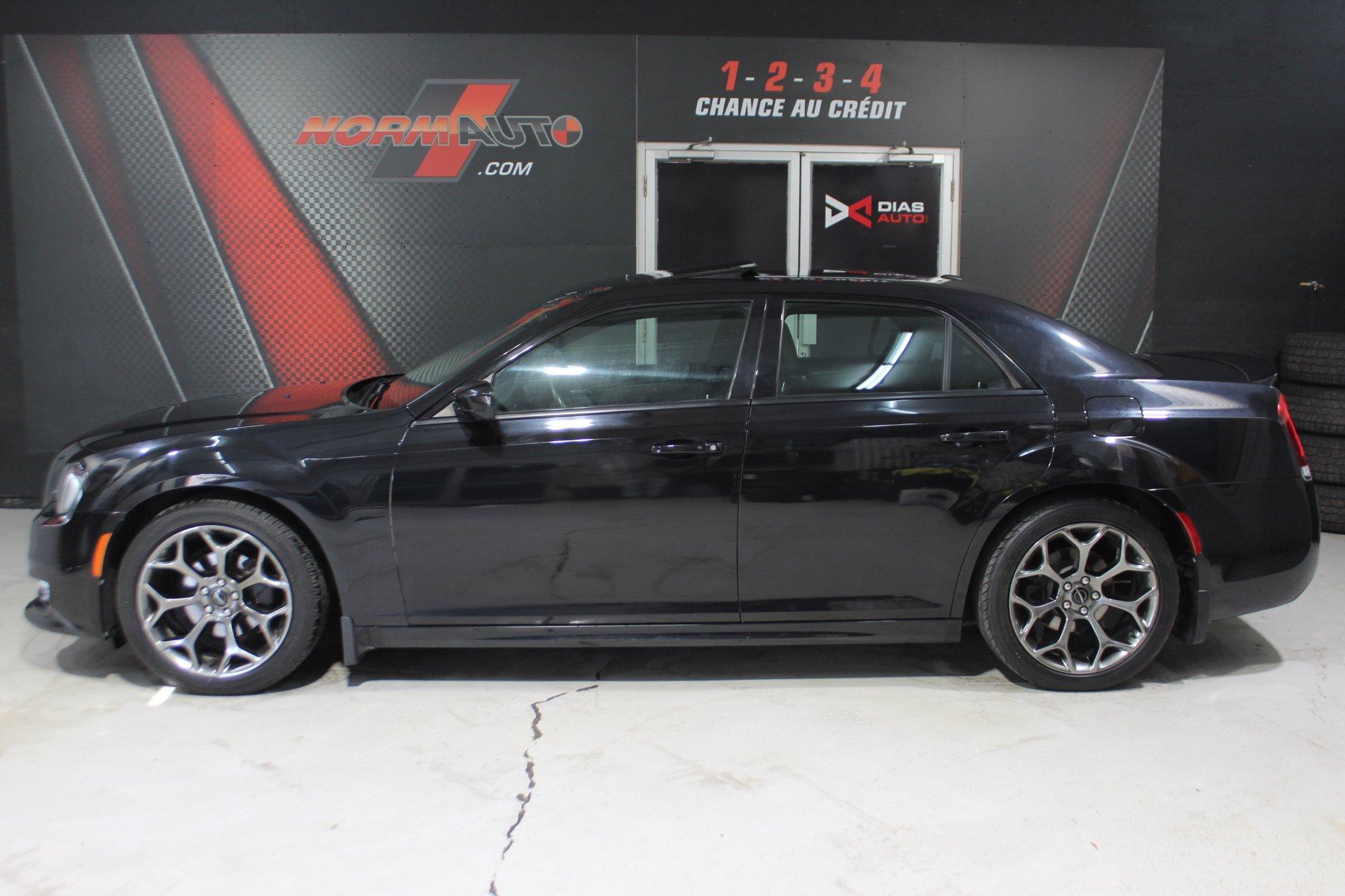 Chrysler 300 2017 - Image 1