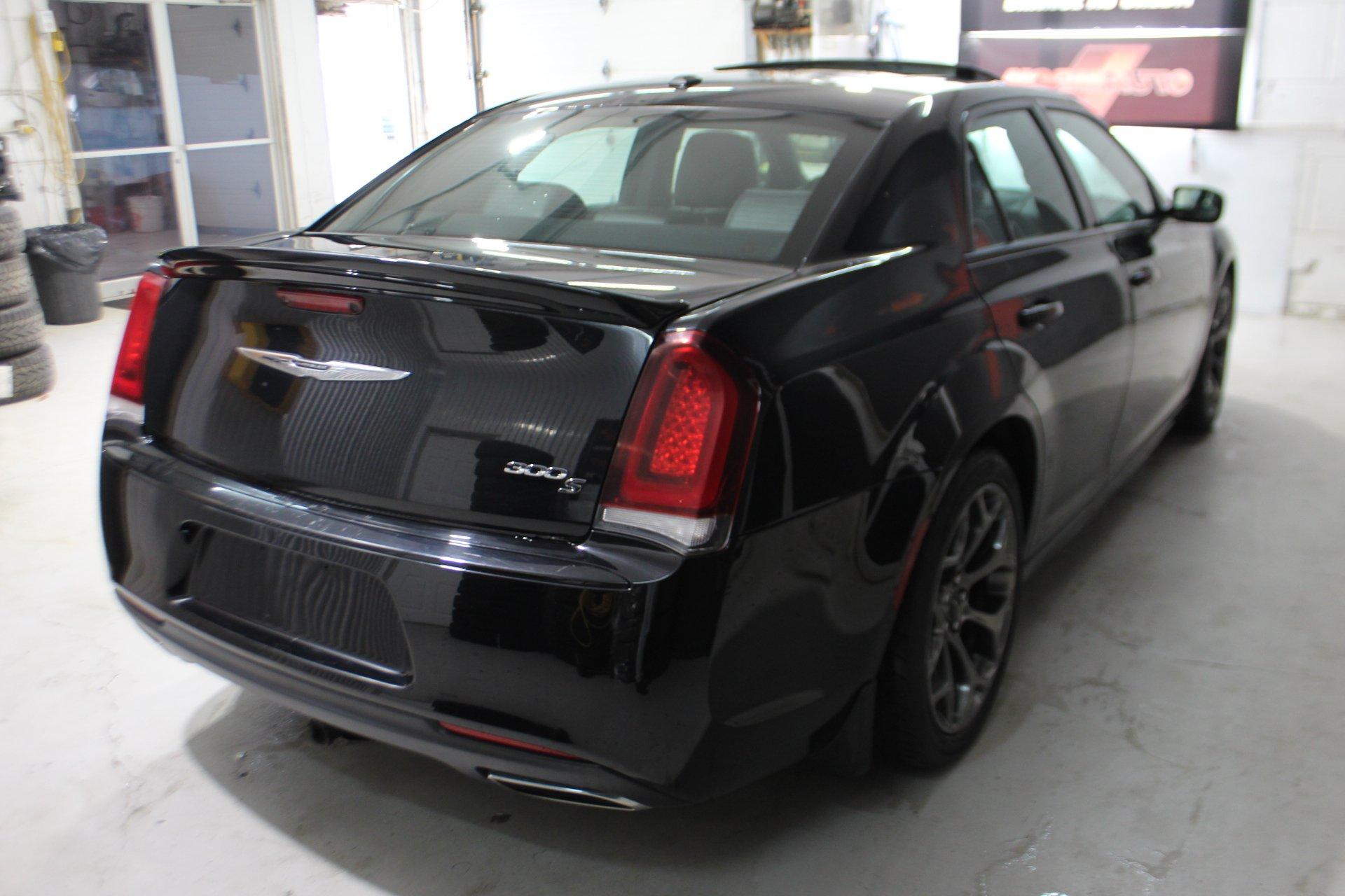Chrysler 300 2017 - Image 5