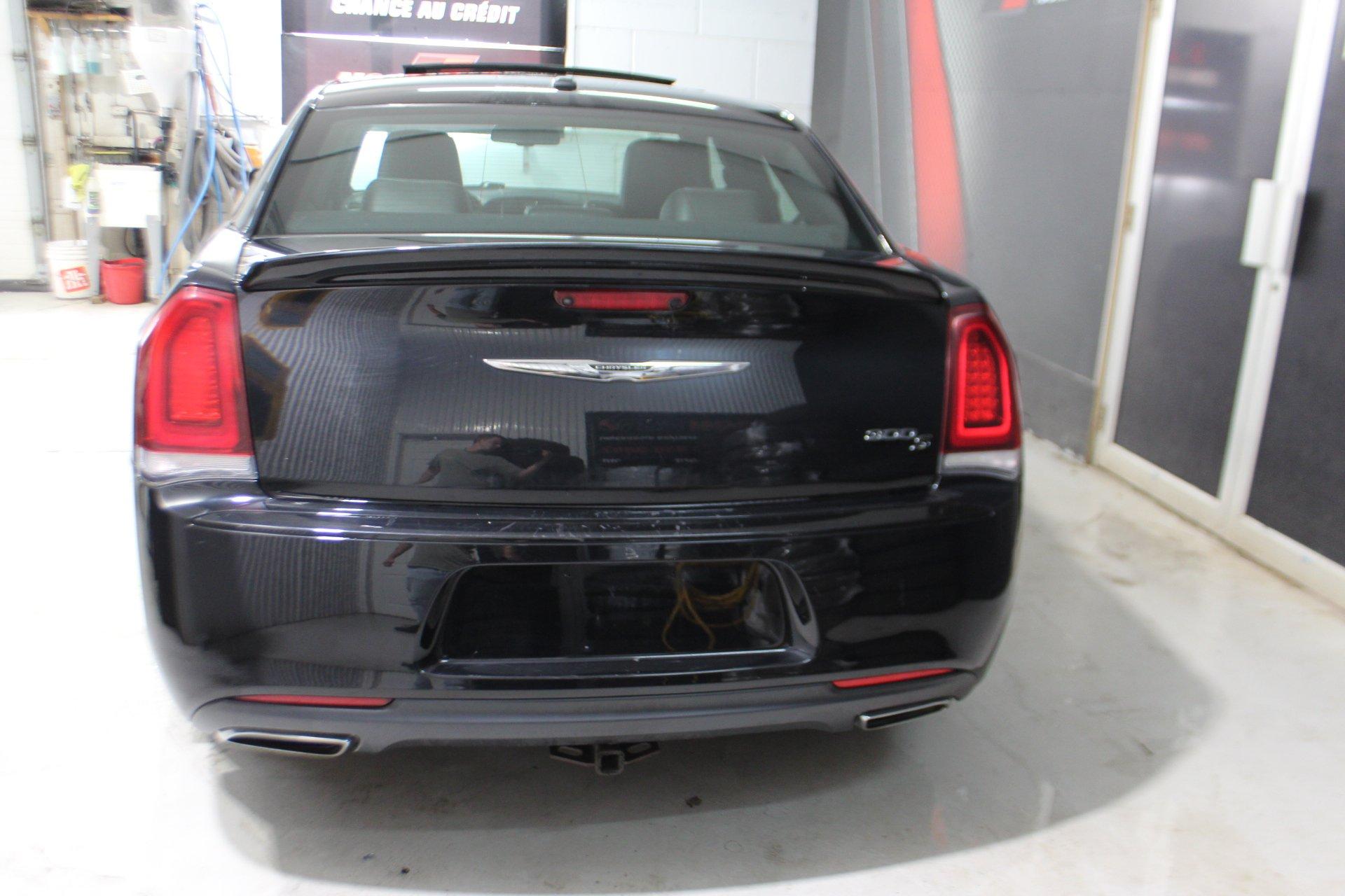 Chrysler 300 2017 - Image 6