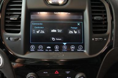 Chrysler 300 2017 - Thumbnail 22