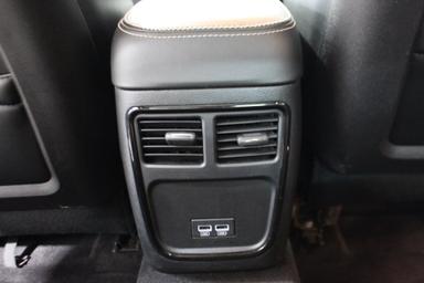 Chrysler 300 2017 - Thumbnail 26