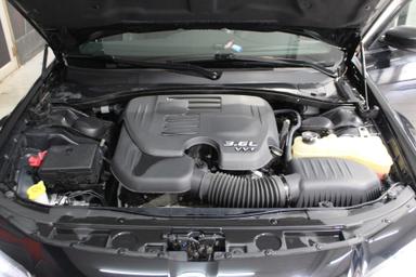 Chrysler 300 2017 - Thumbnail 29