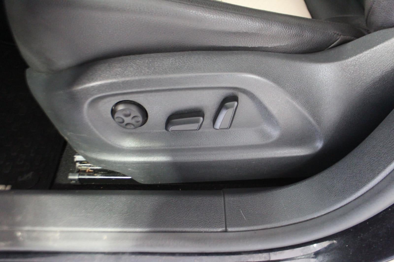 Volkswagen Tiguan 2017 - Image 12