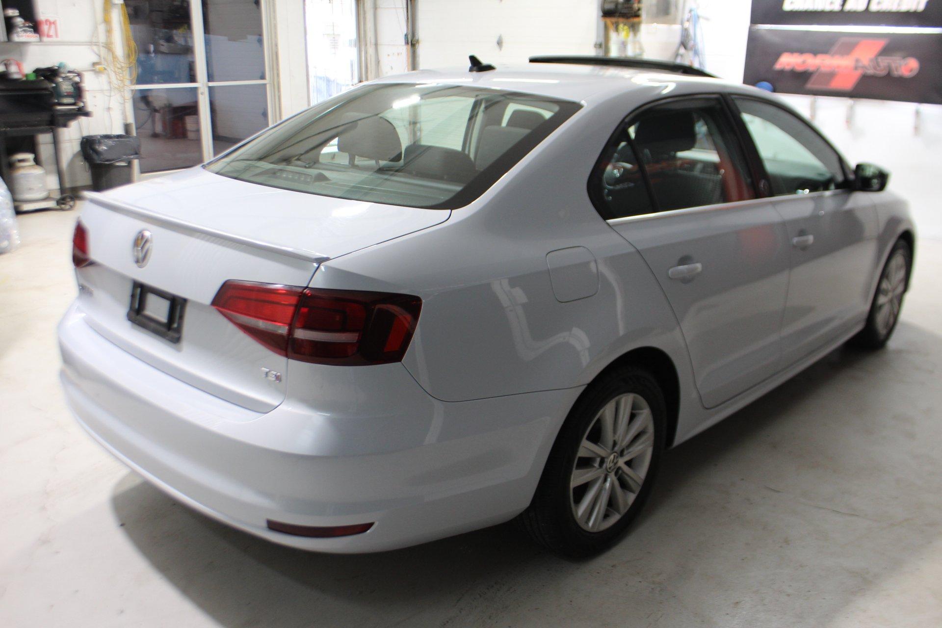 Volkswagen Jetta 2017 - Image 6