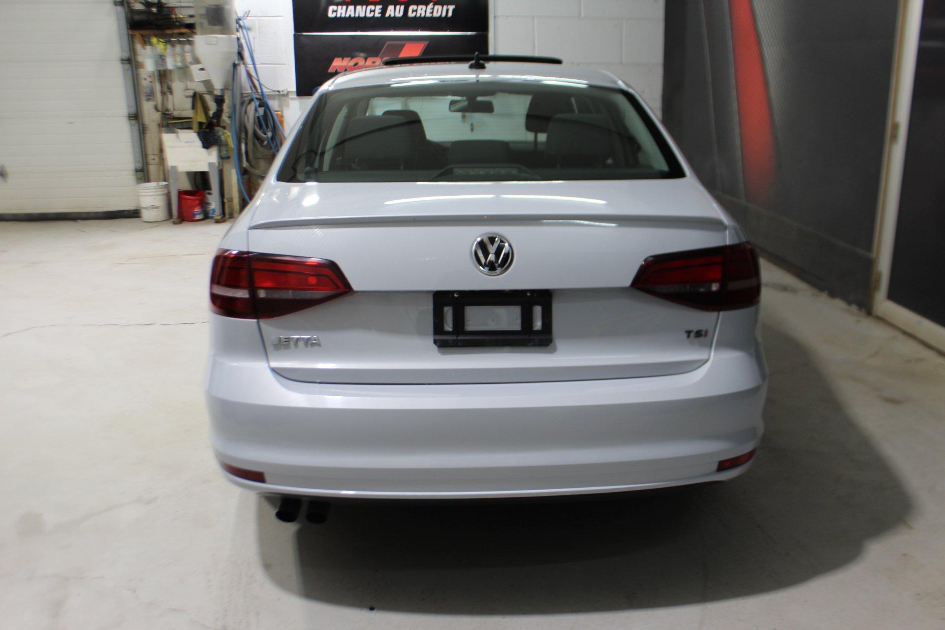 Volkswagen Jetta 2017 - Image 7