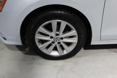 Volkswagen Jetta 2017 - Thumbnail 9