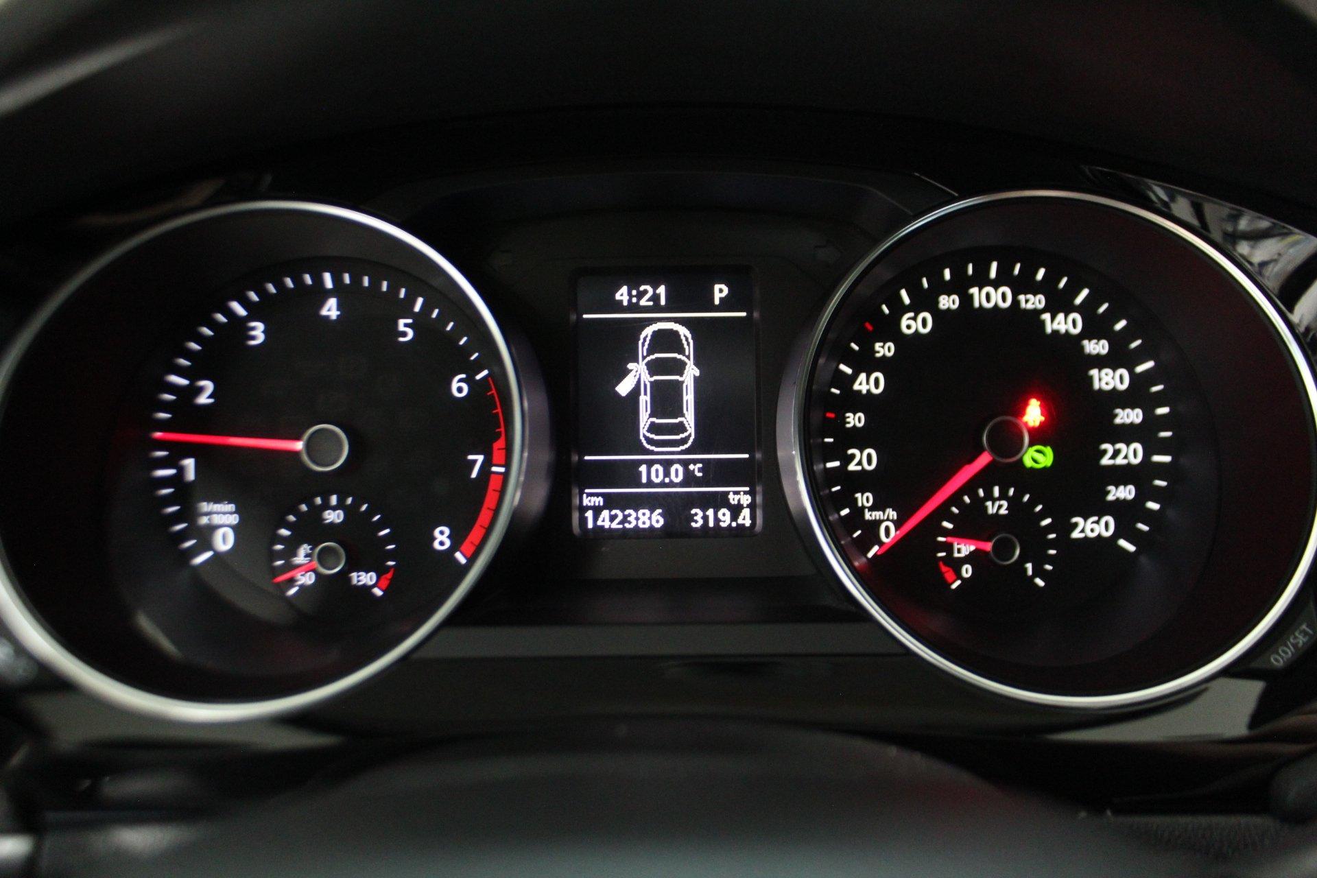 Volkswagen Jetta 2017 - Image 19