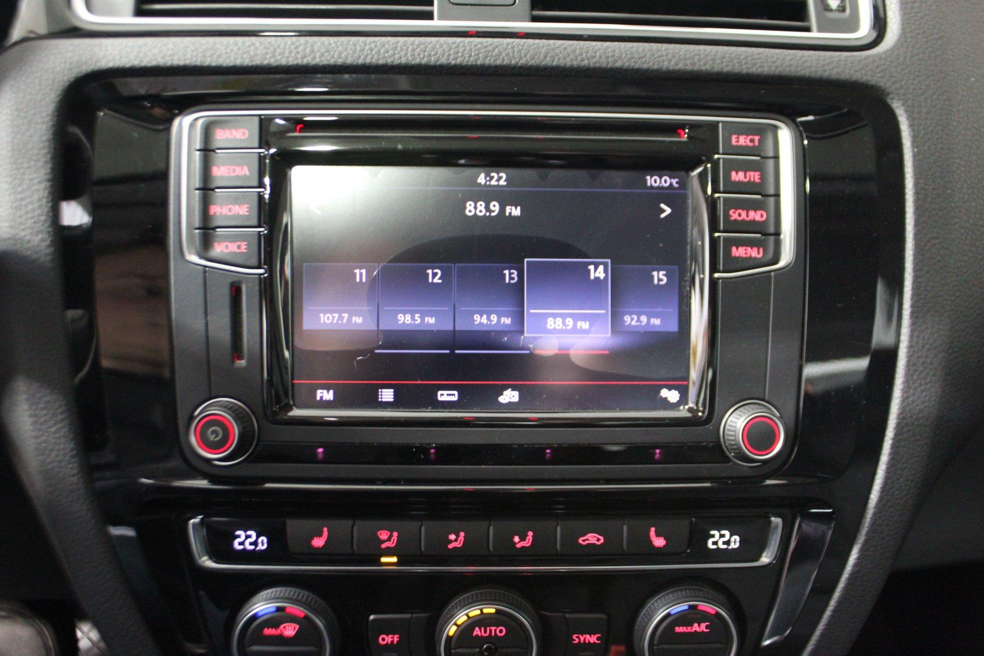 Volkswagen Jetta 2017 - Image 21