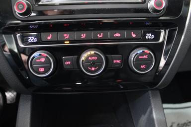 Volkswagen Jetta 2017 - Thumbnail 23