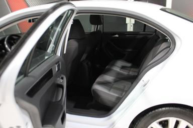 Volkswagen Jetta 2017 - Thumbnail 26