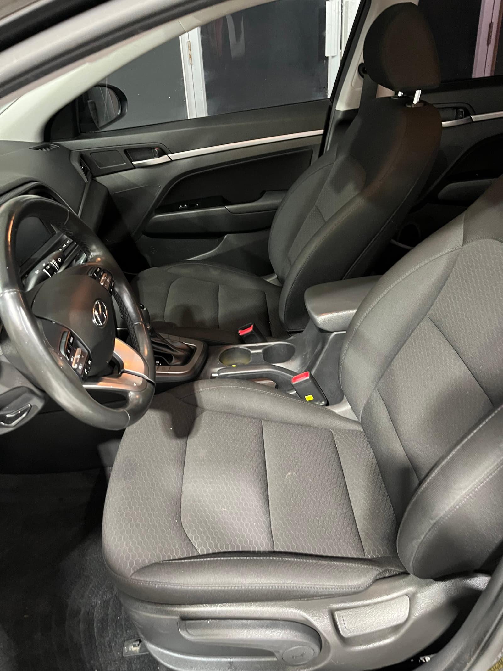 Hyundai Elantra 2020 - Image 5