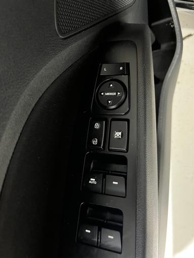 Hyundai Elantra 2020 - Thumbnail 6