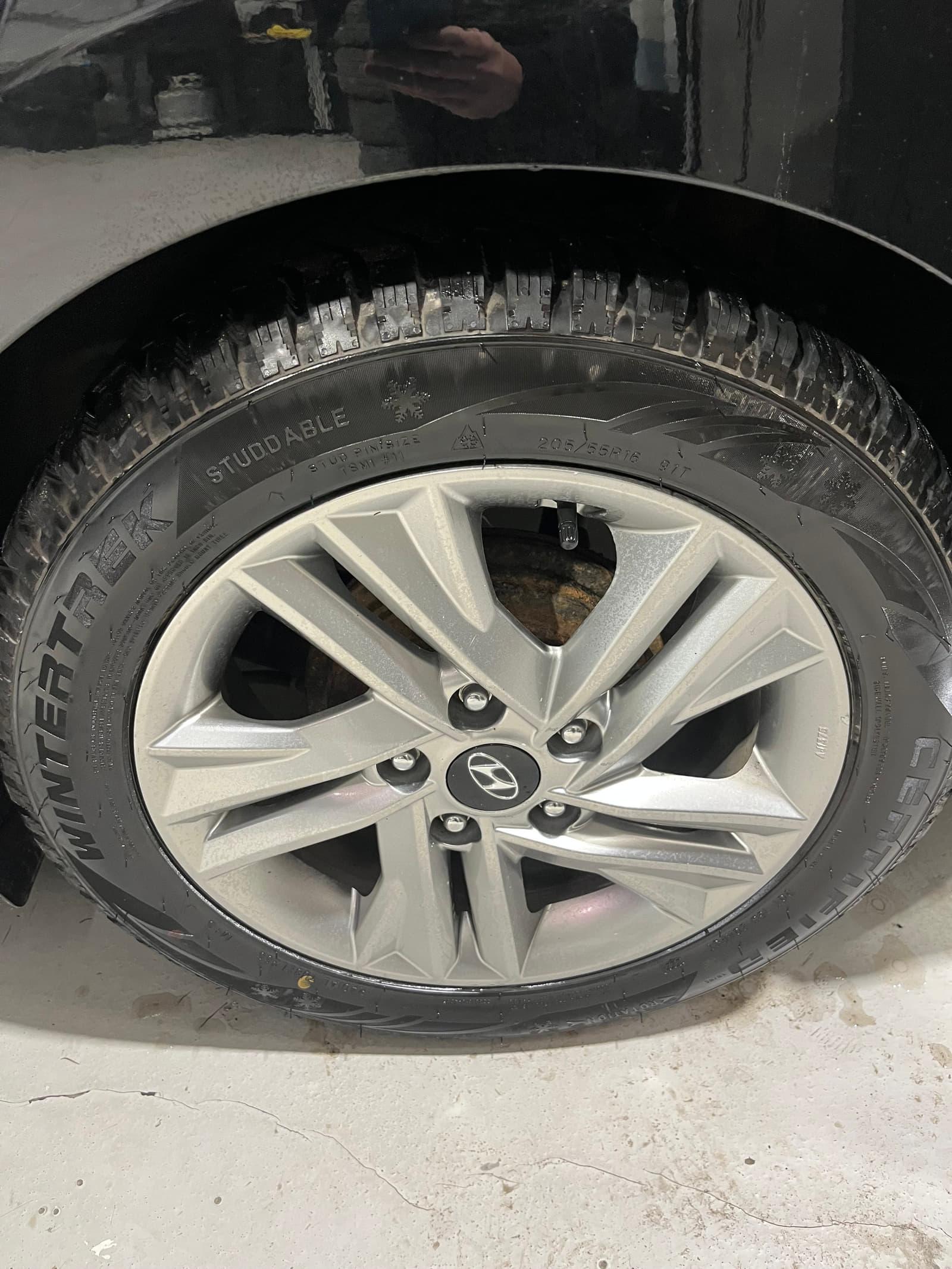 Hyundai Elantra 2020 - Image 8