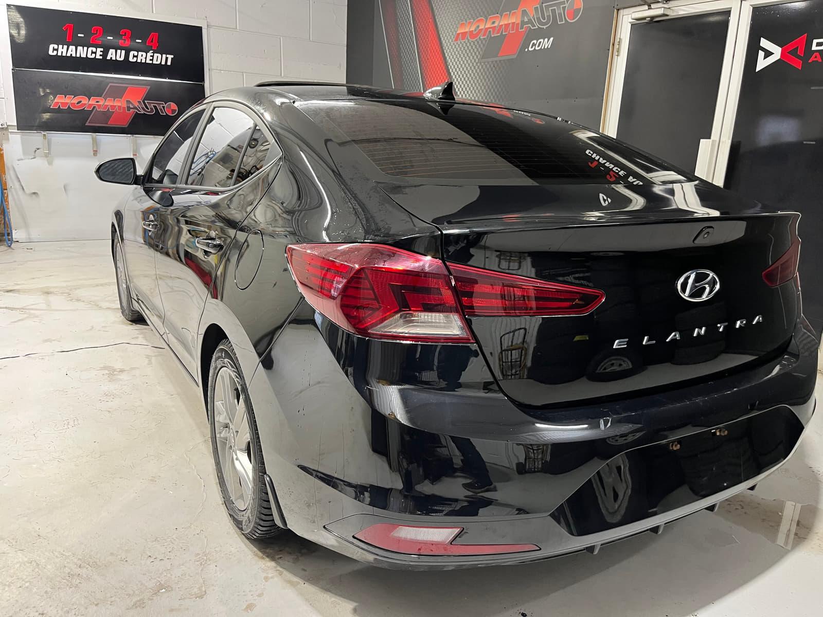 Hyundai Elantra 2020 - Image 9