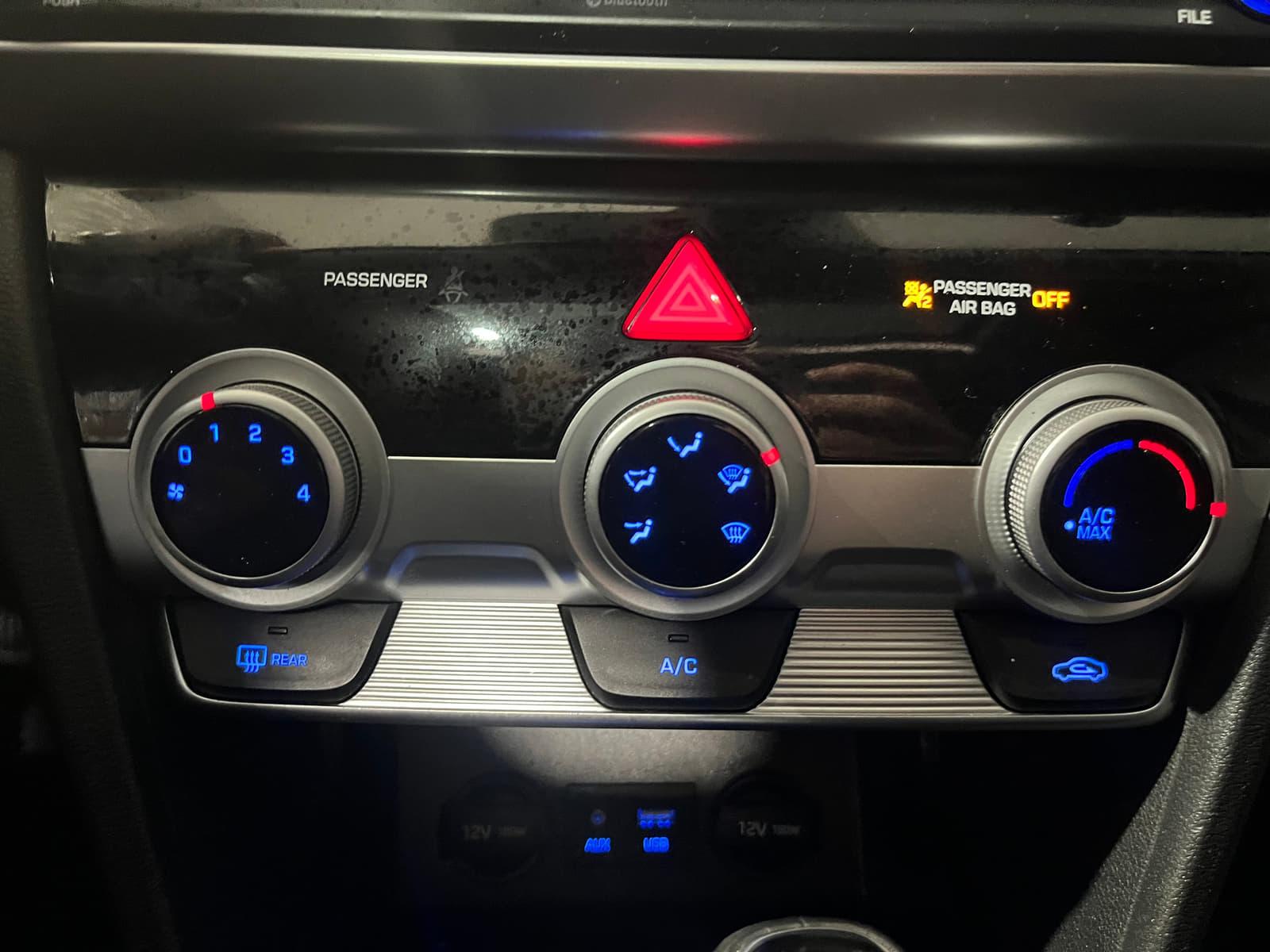 Hyundai Elantra 2020 - Image 12