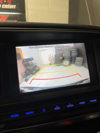 Hyundai Elantra 2020 - Thumbnail 16