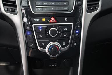 Hyundai Elantra GT 2016 - Thumbnail 19