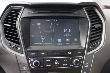 Hyundai Santa Fe 2017 - Thumbnail 19