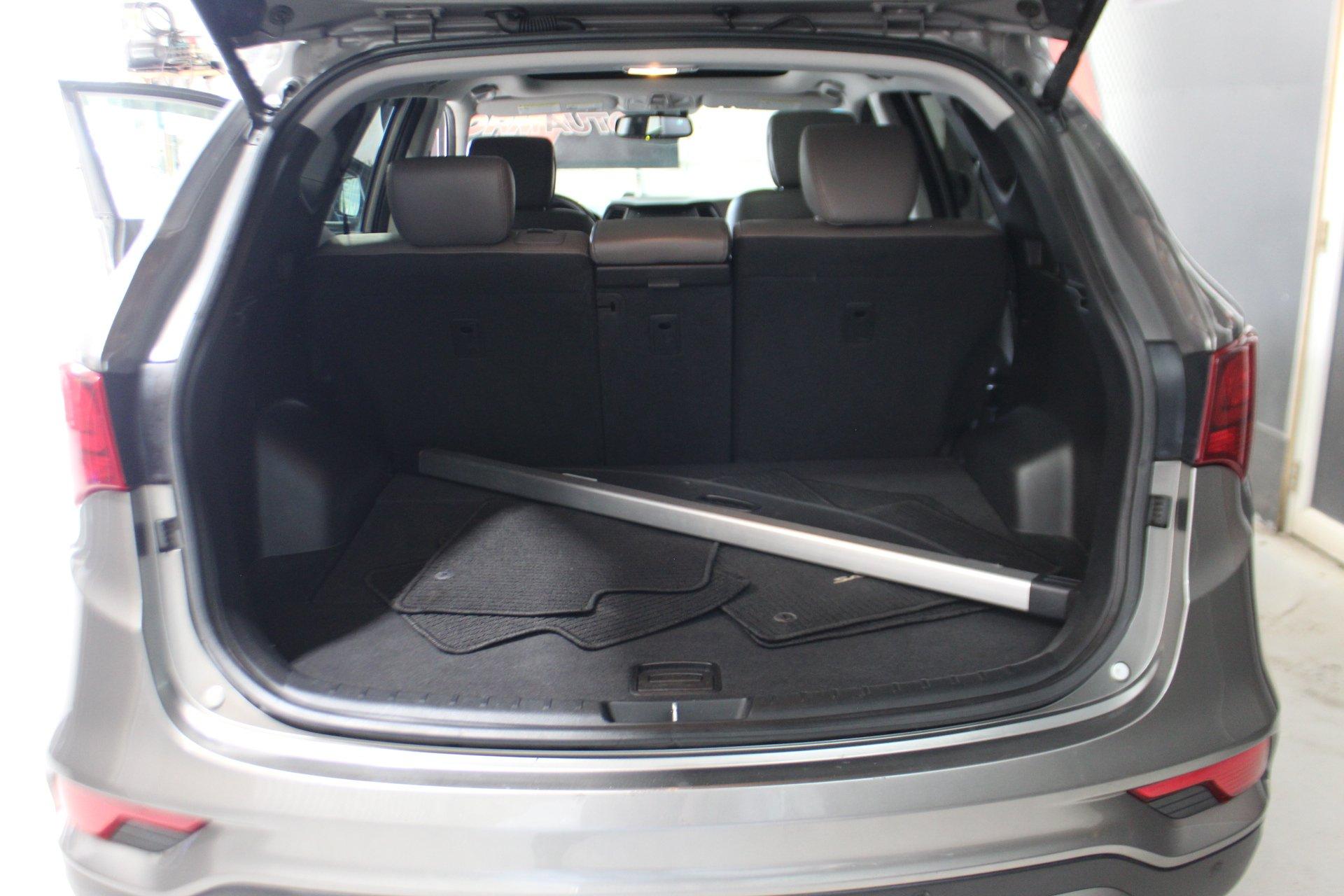 Hyundai Santa Fe 2017 - Image 28