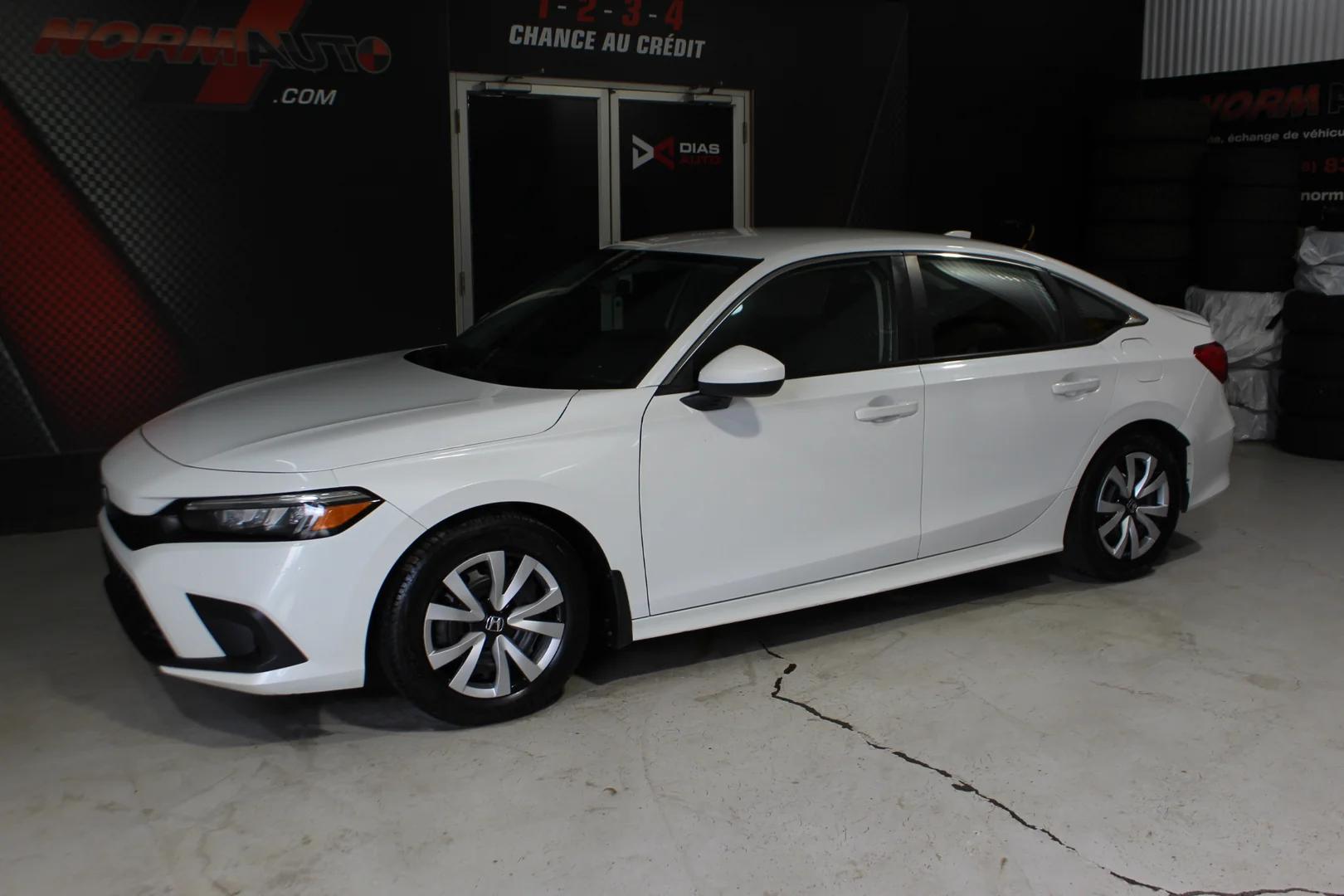 Honda Civic Sedan 2022 - Image 2