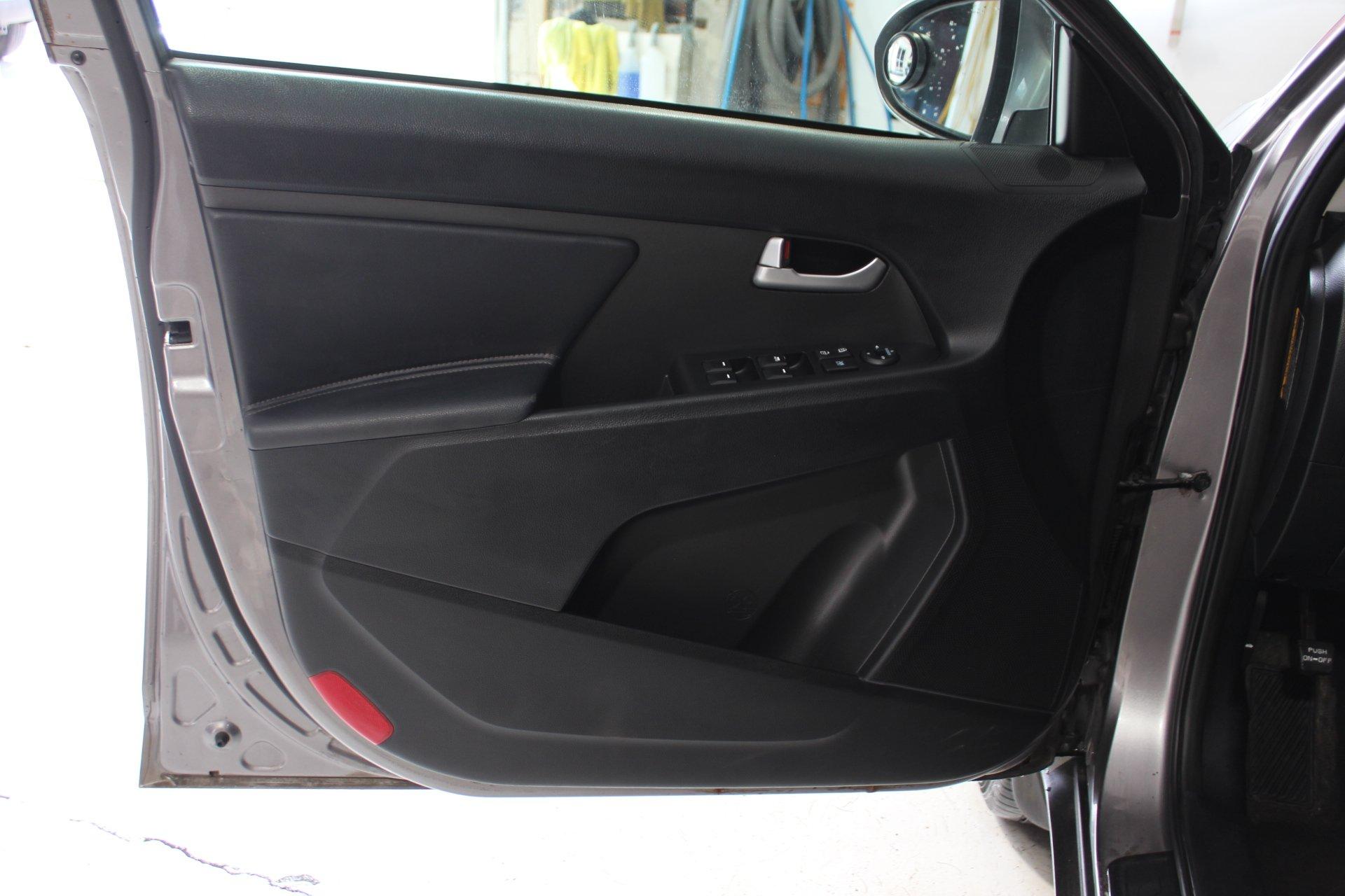 Kia Sportage 2011 - Image 9