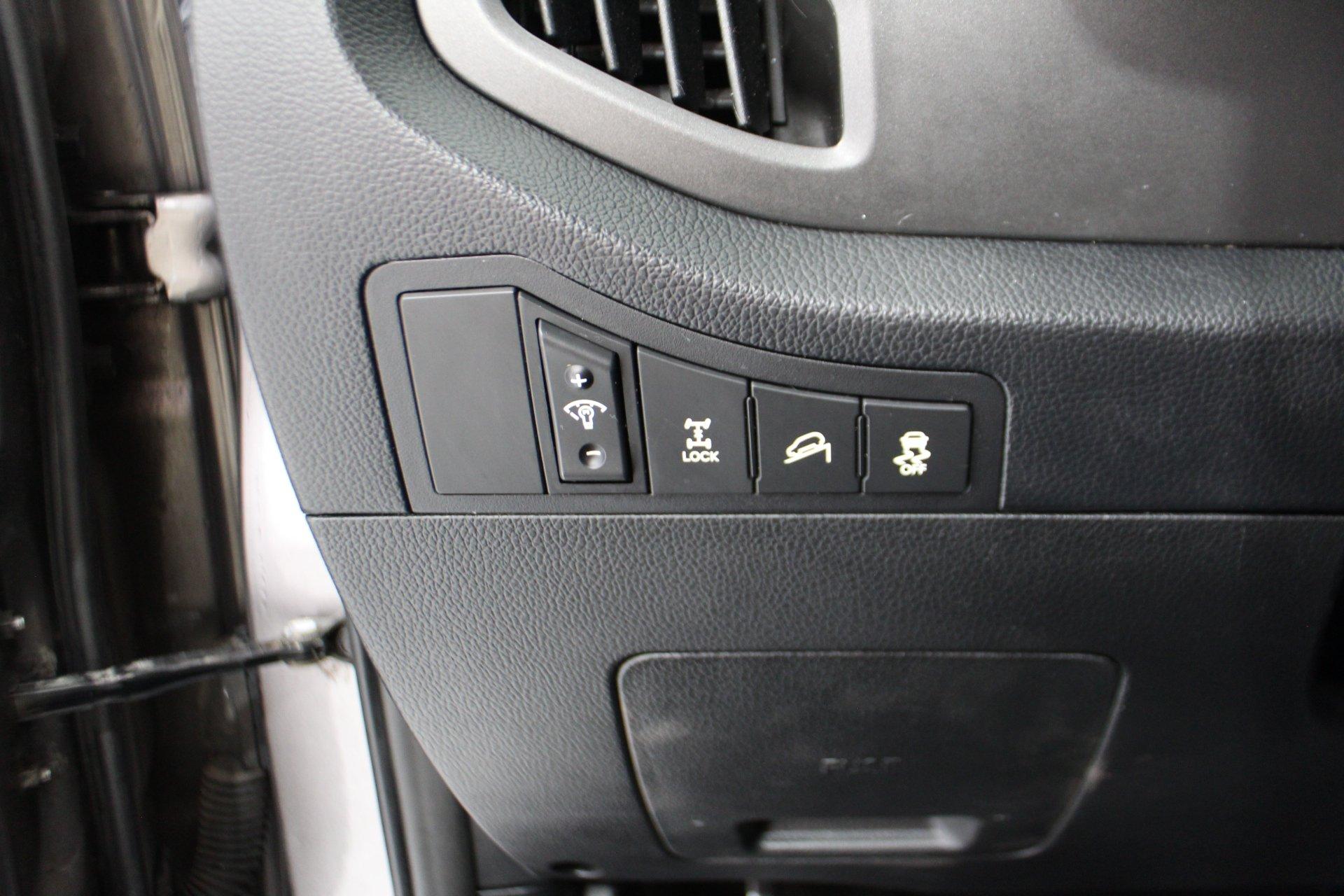 Kia Sportage 2011 - Image 12