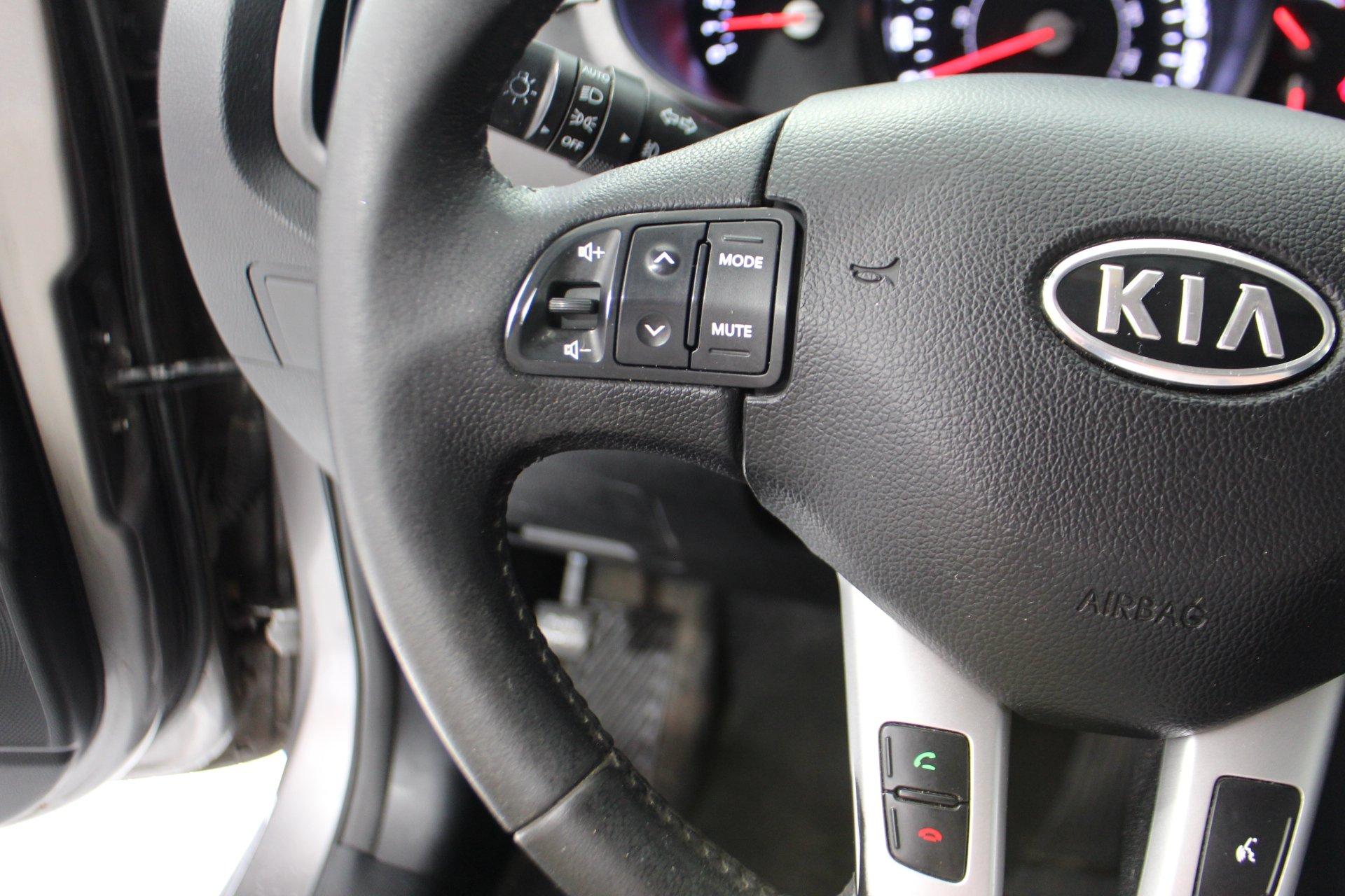 Kia Sportage 2011 - Image 15