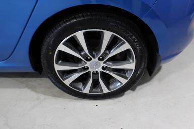 Hyundai Elantra GT 2018 - Thumbnail 8