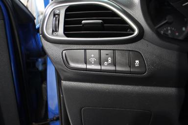 Hyundai Elantra GT 2018 - Thumbnail 11