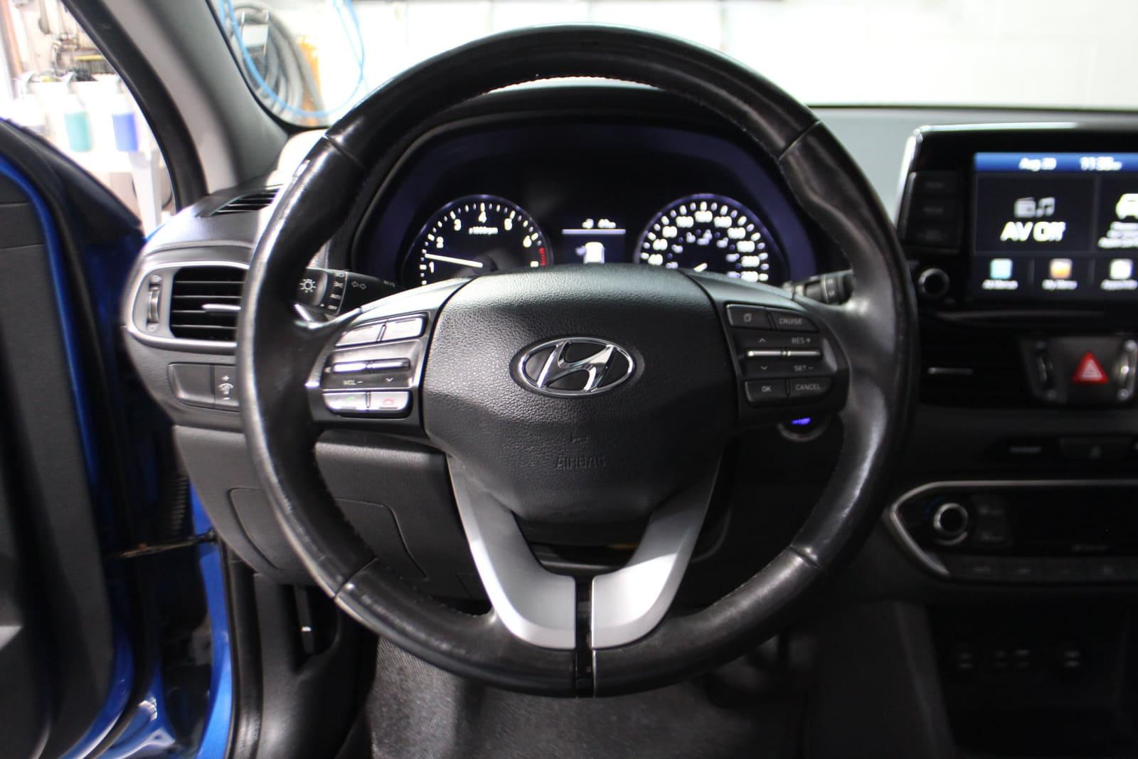 Hyundai Elantra GT 2018 - Image 14