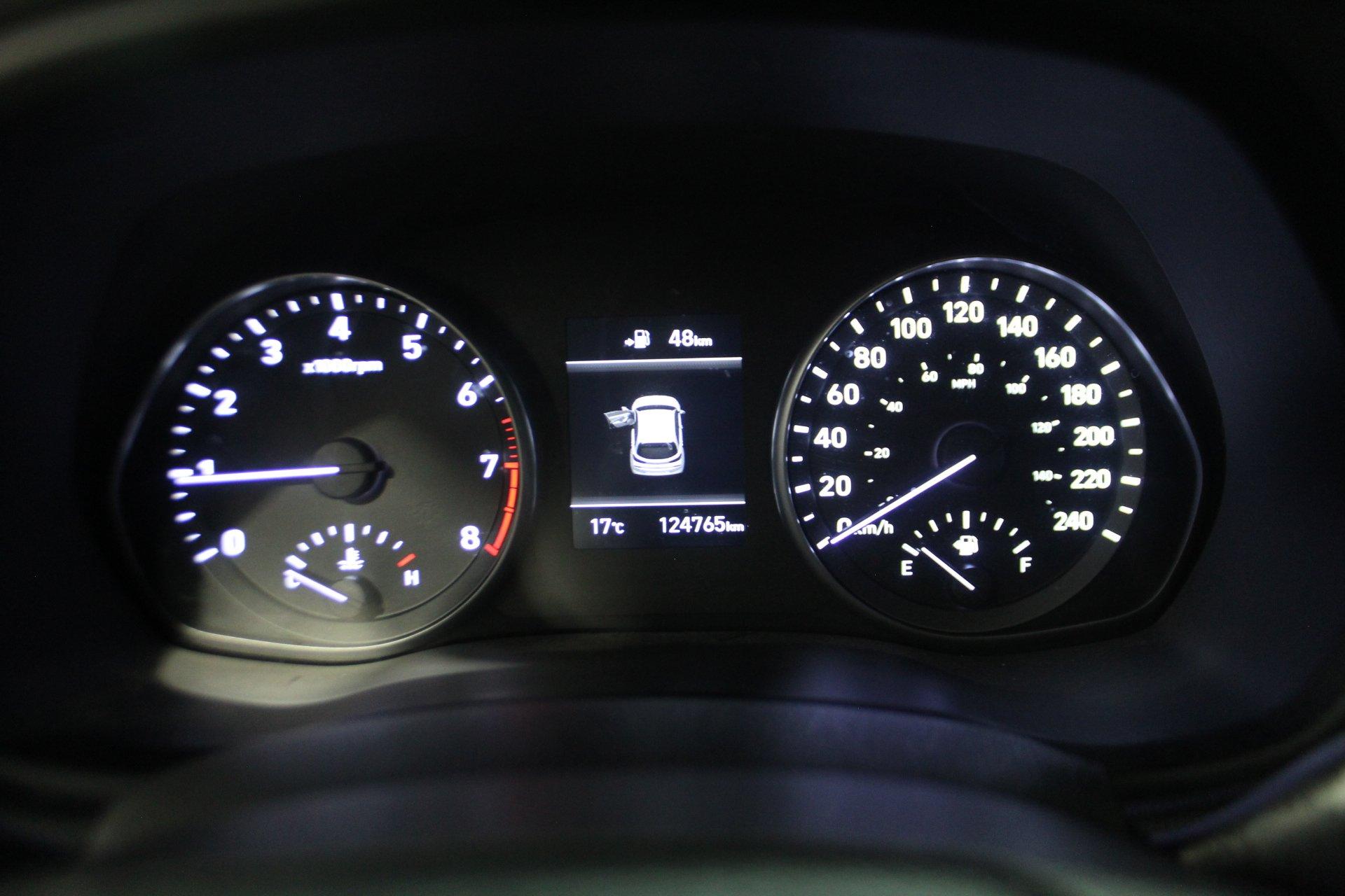 Hyundai Elantra GT 2018 - Image 17