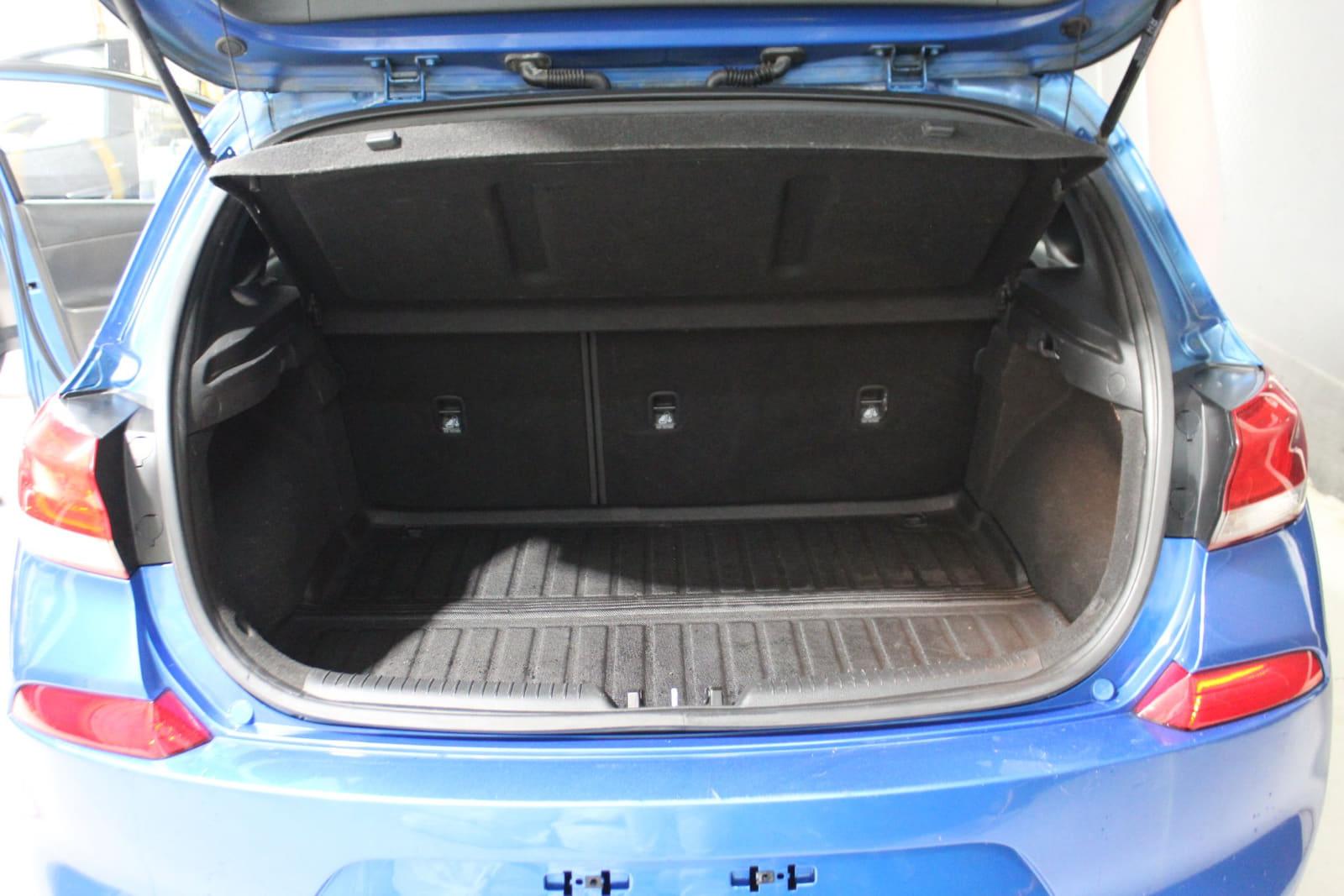 Hyundai Elantra GT 2018 - Image 26