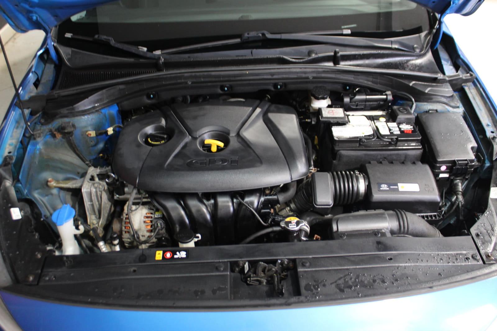 Hyundai Elantra GT 2018 - Image 28