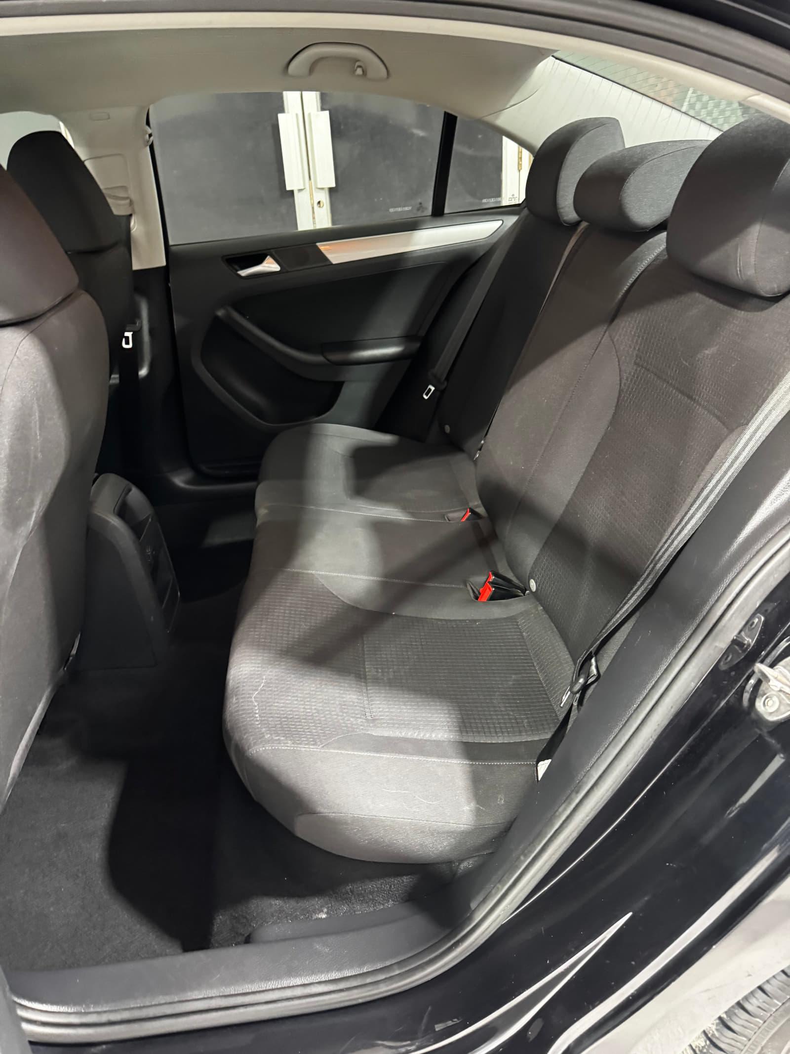 Volkswagen Jetta 2017 - Image 7