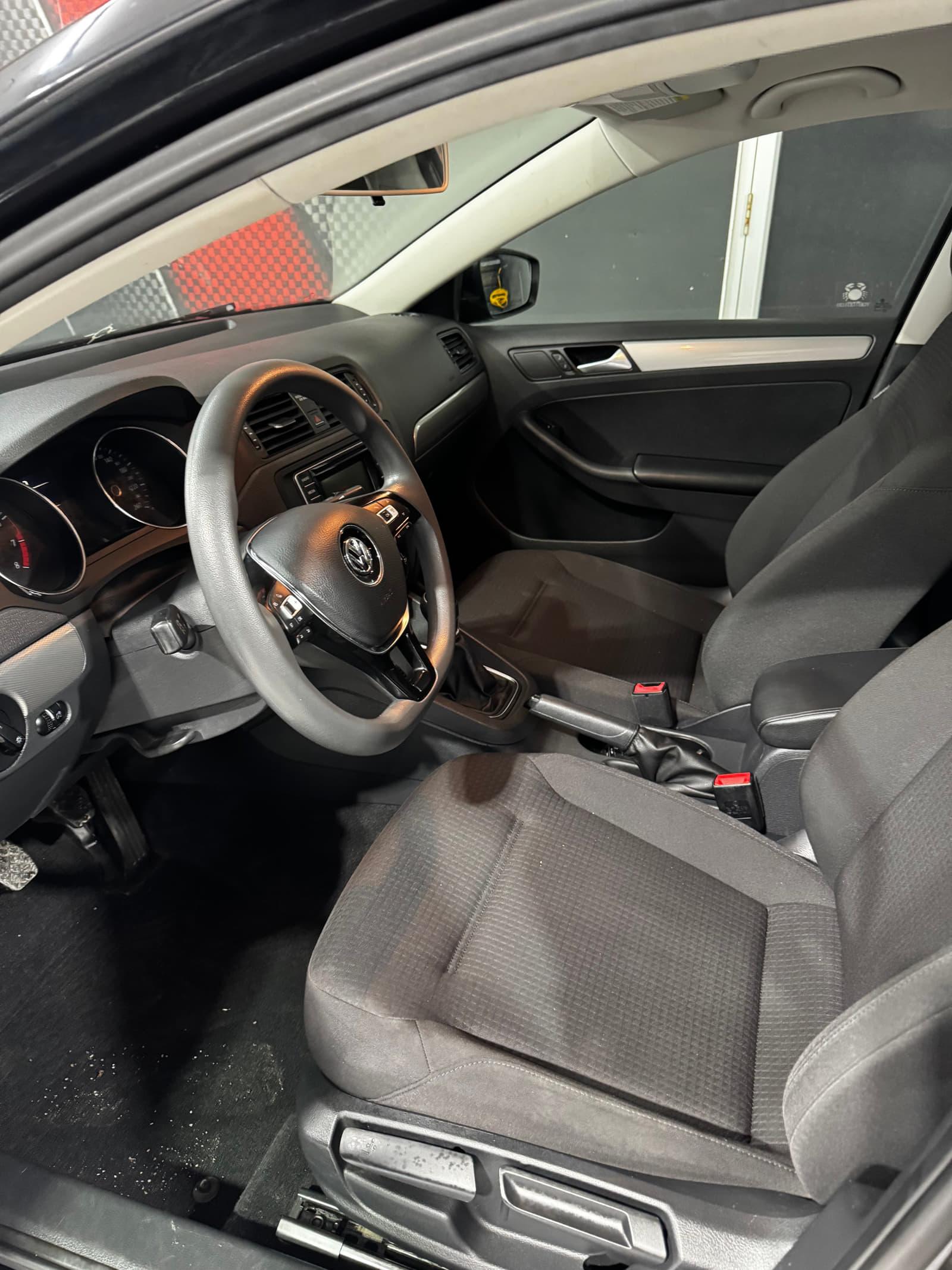 Volkswagen Jetta 2017 - Image 8