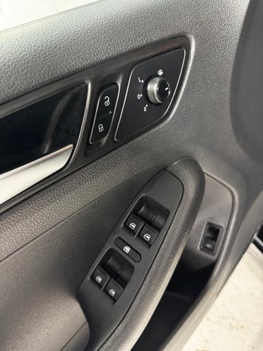 Volkswagen Jetta 2017 - Thumbnail 9