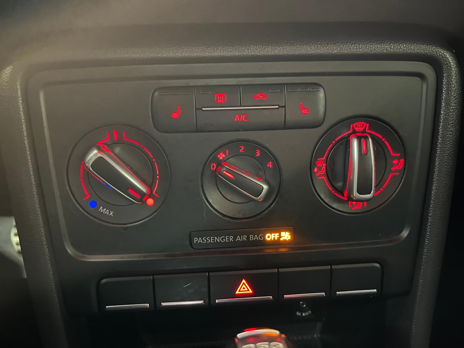 Volkswagen Beetle 2013 - Image 10