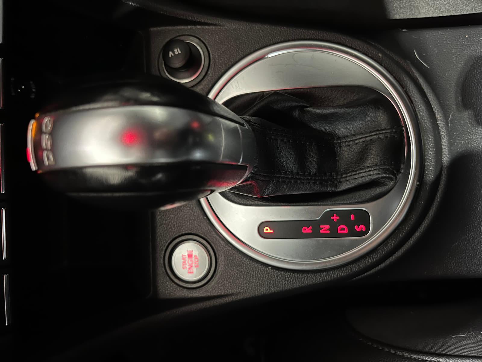 Volkswagen Beetle 2013 - Image 11