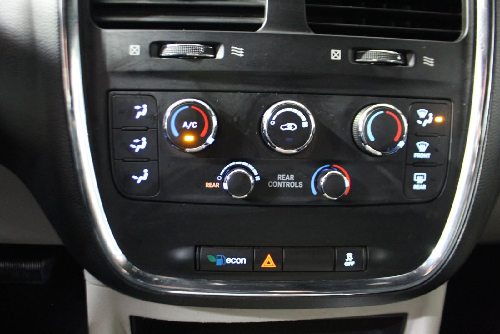 Dodge Grand Caravan 2016 - Image 14