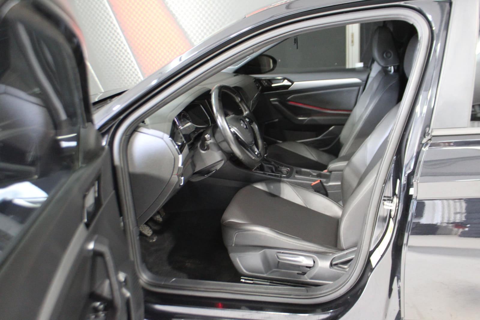 Volkswagen Jetta 2021 - Image 10