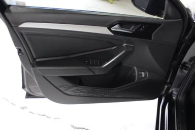 Volkswagen Jetta 2021 - Thumbnail 9