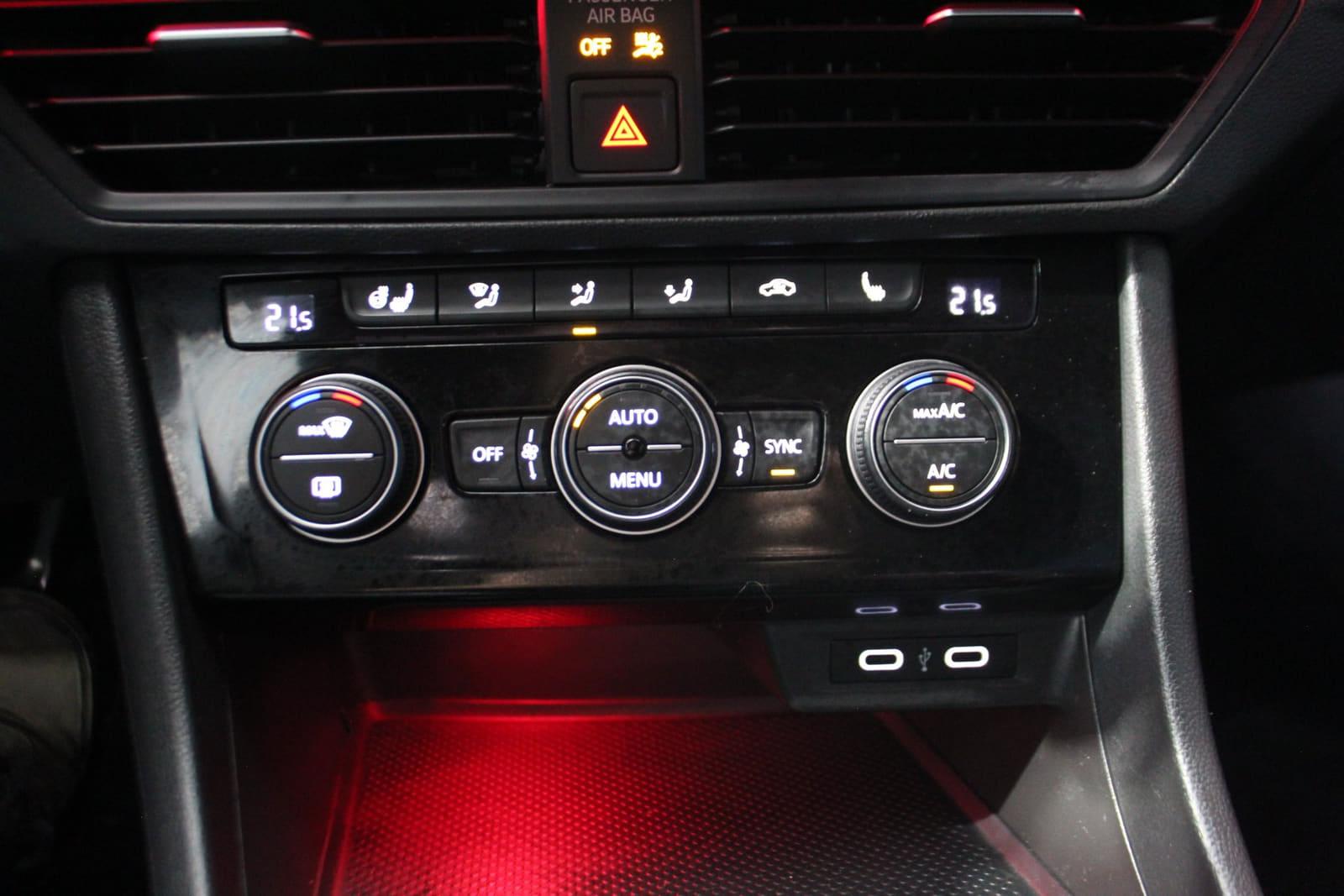 Volkswagen Jetta 2021 - Image 23