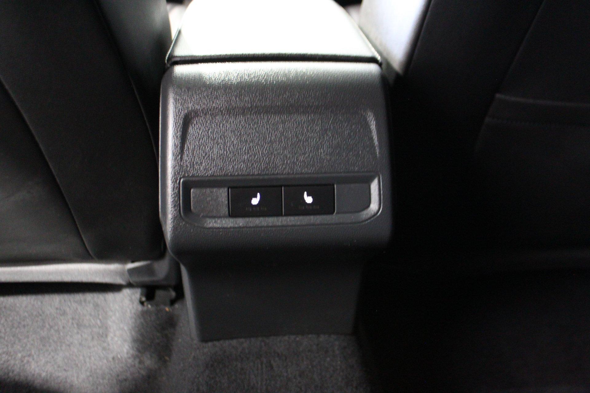 Volkswagen Jetta 2021 - Image 27