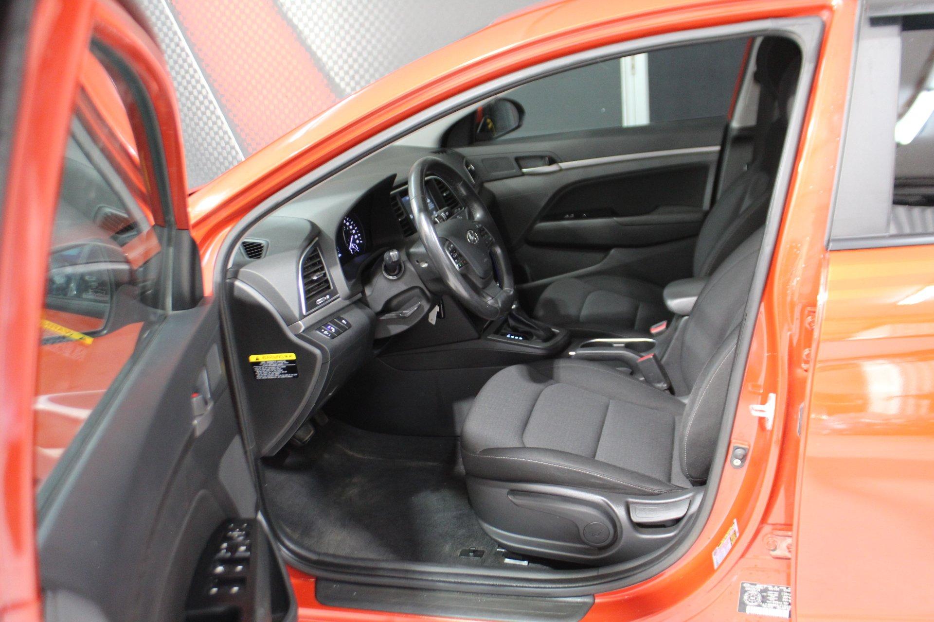 Hyundai Elantra 2018 - Image 11