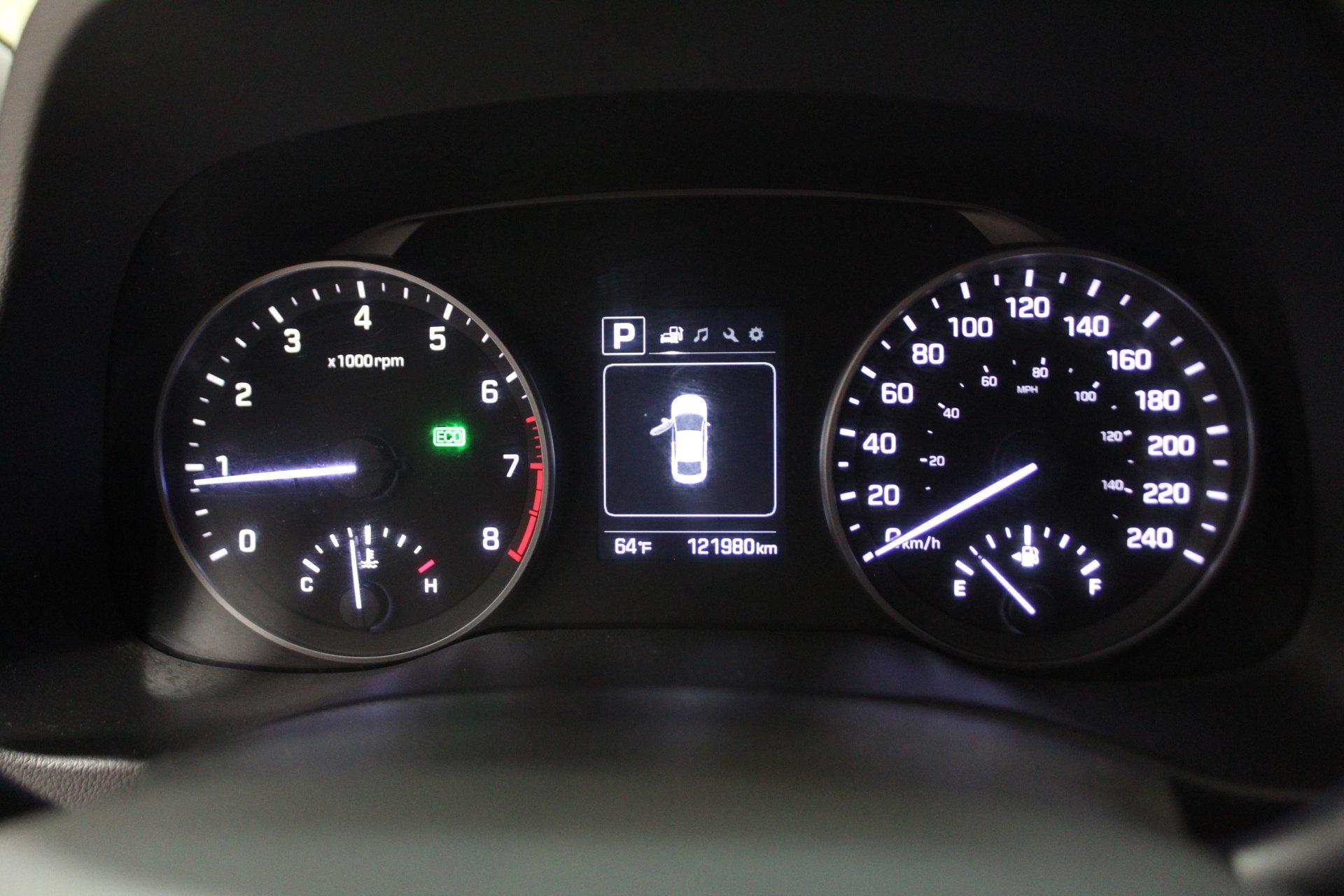 Hyundai Elantra 2018 - Image 17