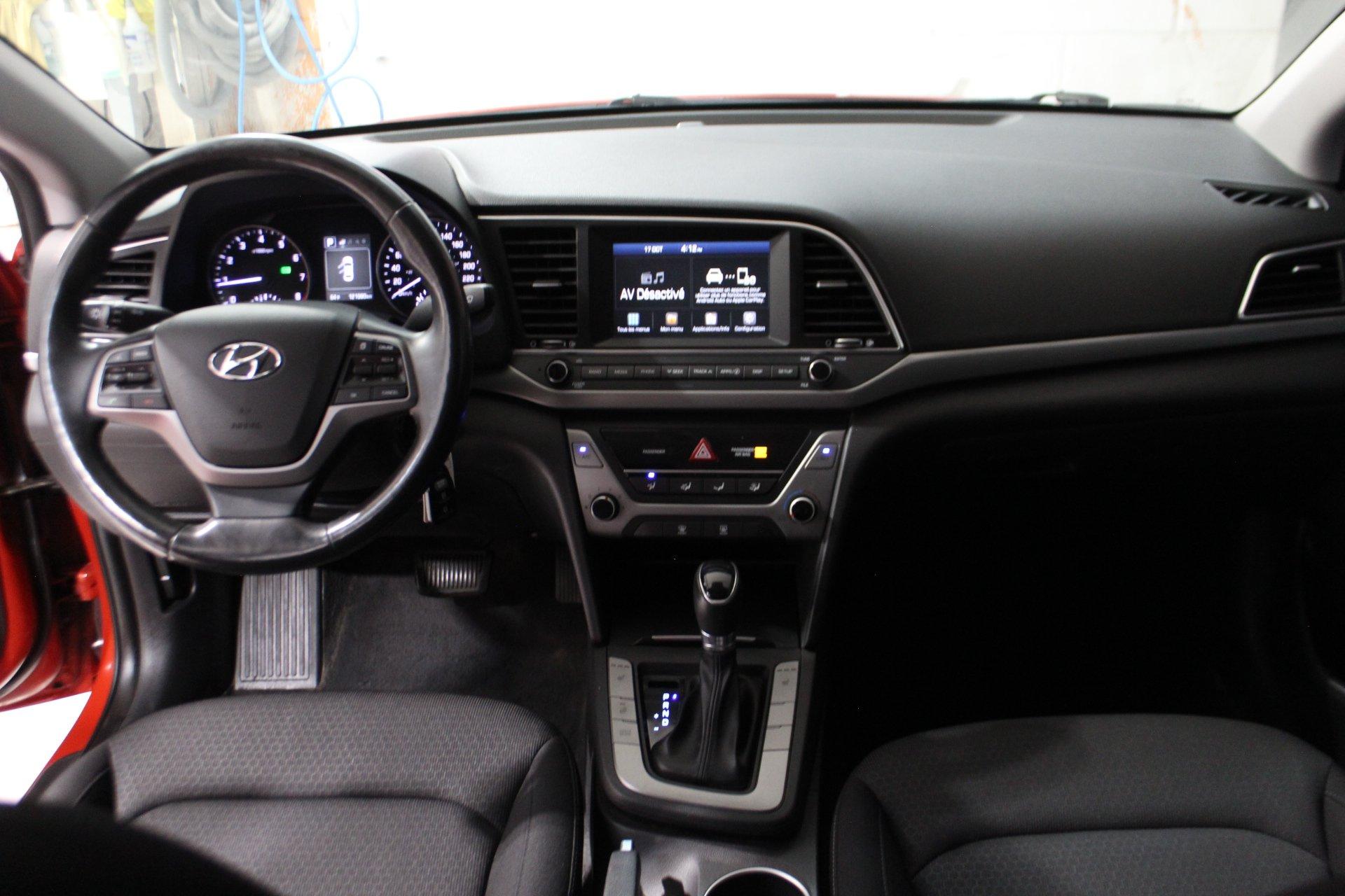 Hyundai Elantra 2018 - Image 13