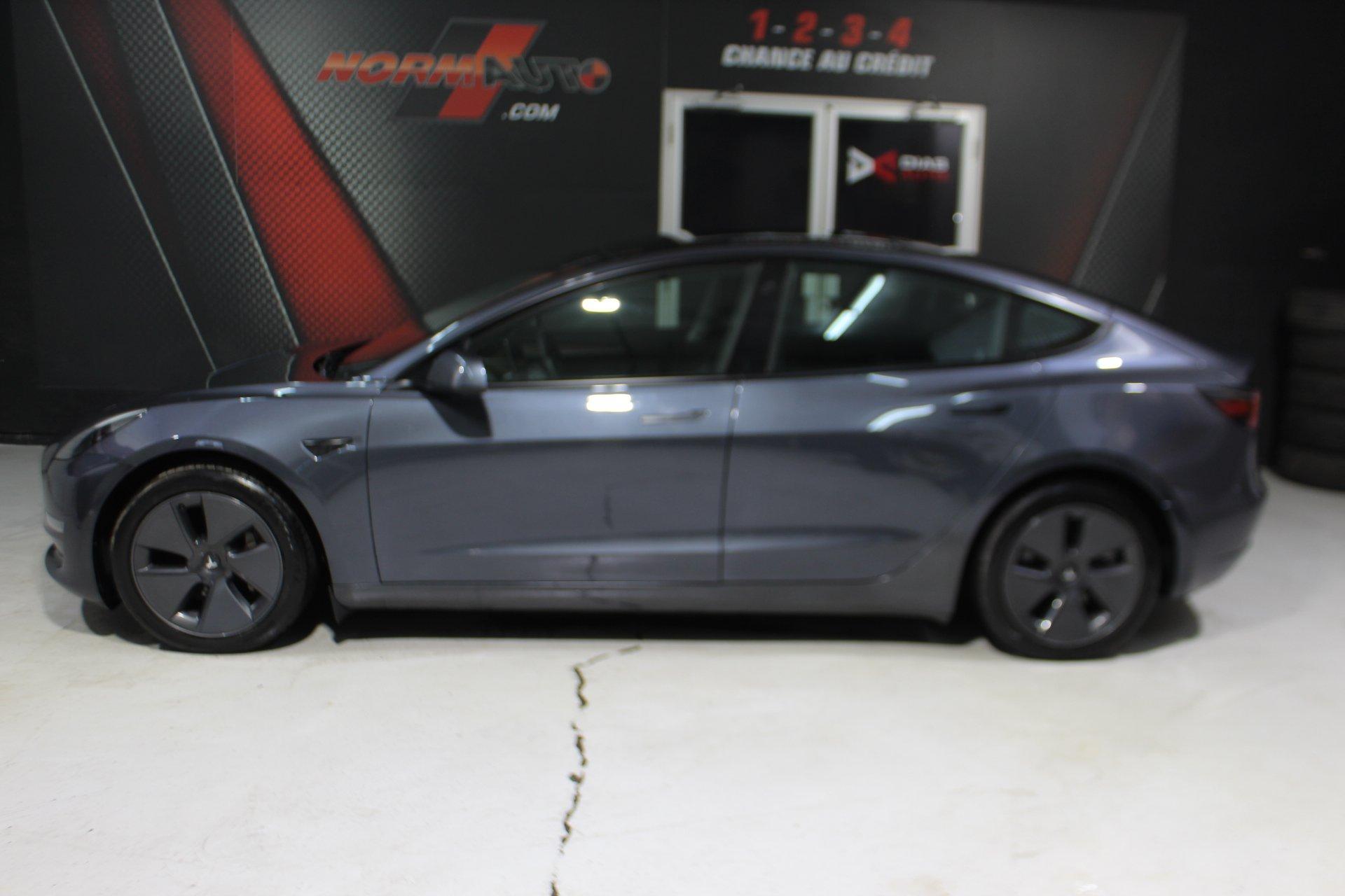 Tesla Model 3 2022 - Image 1