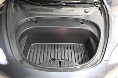 Tesla Model 3 2022 - Thumbnail 12