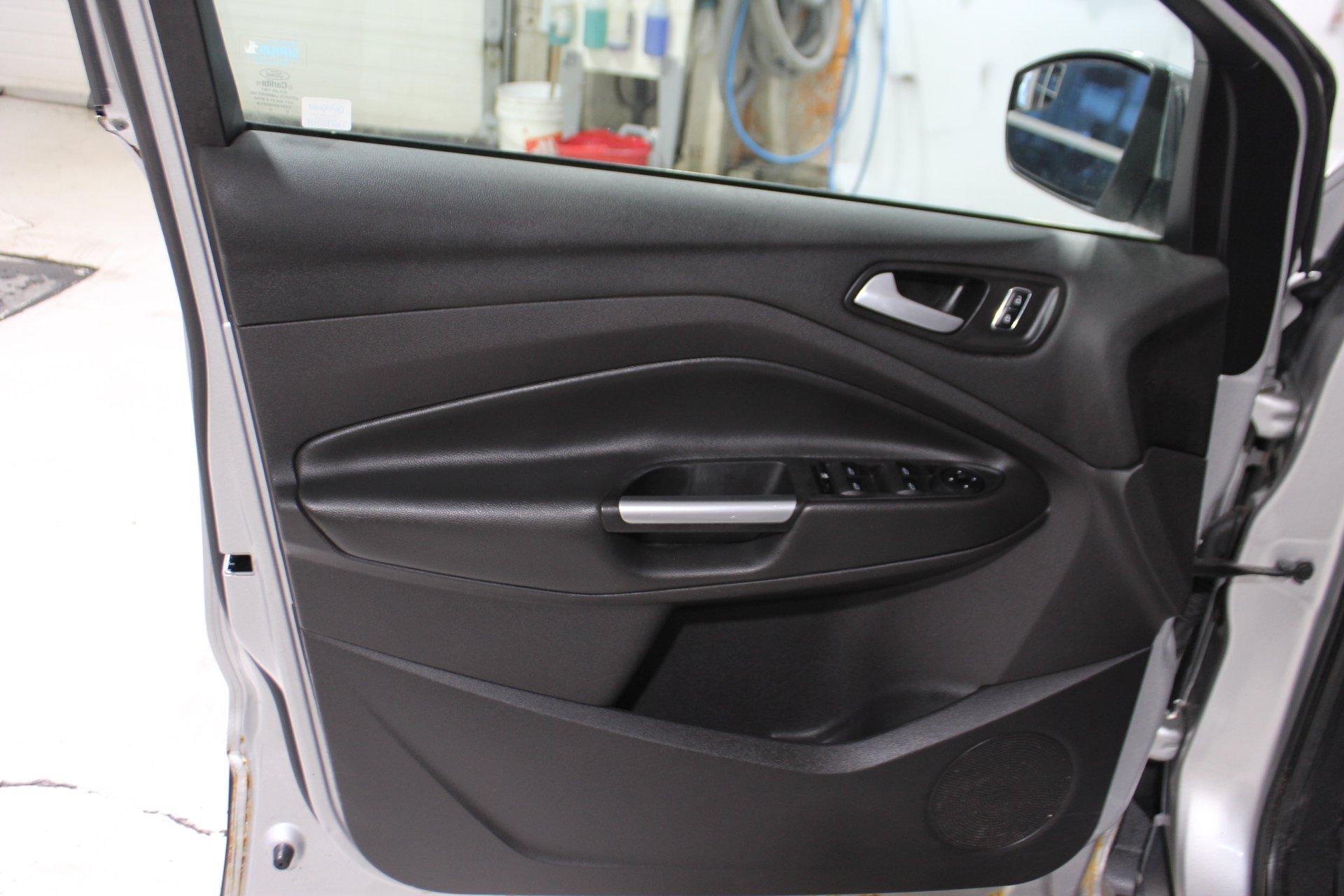 Ford Escape 2015 - Image 9